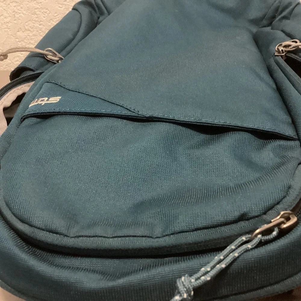 STM Laptop Backpack Unisex OS Teal Blue Padded Sleeve Tech Organizer Pocket